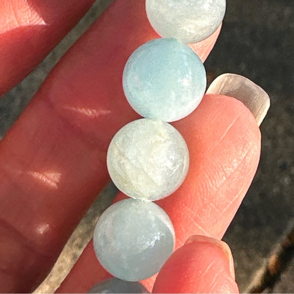 Aquamarine Stone Beads Stretchable Bracelet 10 mm Beads - Picture 16 of 17